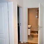 Port Apartment *