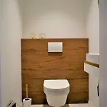 Apartment Port *