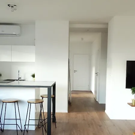 Port Apartment Warschau